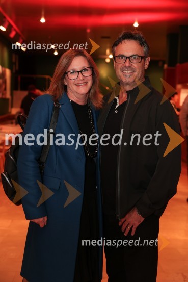  Monika Kuntner;  Jernej Kuntner, igralecVečerja bedakov