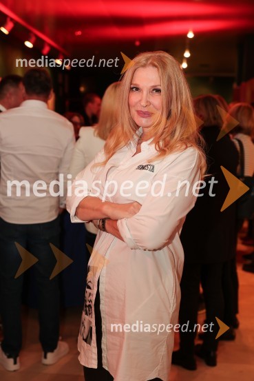  Helena Blagne, pevkaVečerja bedakov