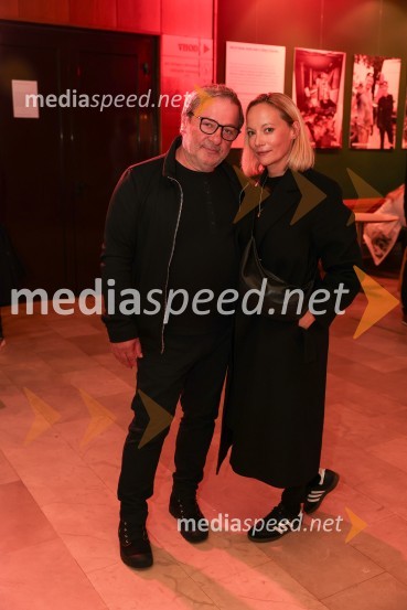  Bojan Emeršič, igralec;  Viktorija Bencik Emeršič, igralkaVečerja bedakov