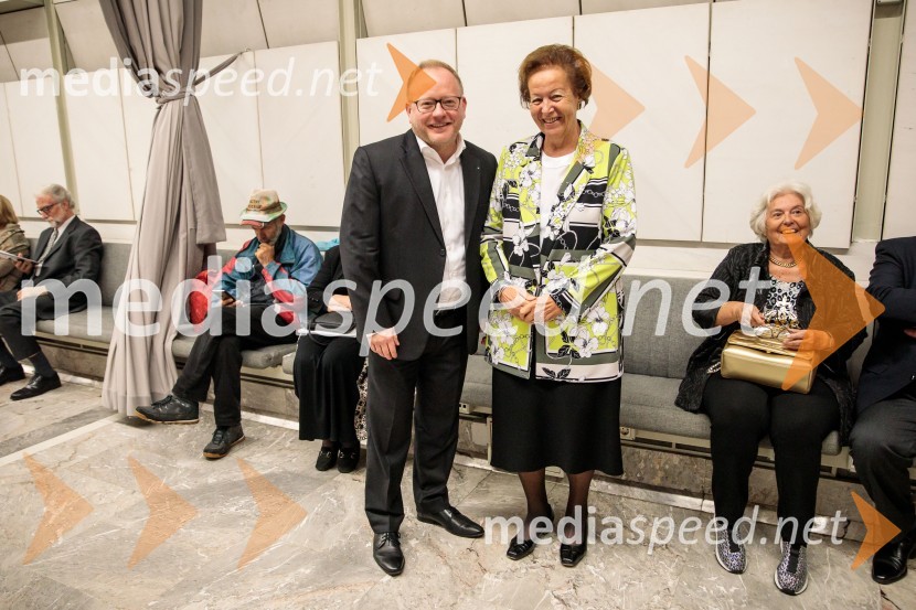 mag. Aleš Drenik, vodja programa resne glasbe, opere in balet, Cankarjev dom;  Monika KartinDunajski simfoniki, koncert v Cankarjevem domu