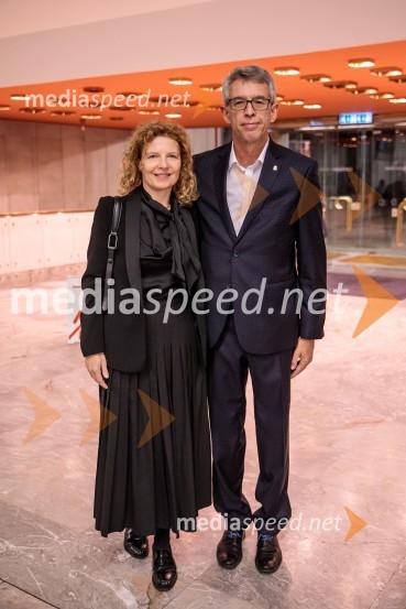 mag. Tadeja Kuhar, predstavnica Državne revizijske komisije za odnose z javnostmi;  Andrej  Kren, direktor PC BrdoDunajski simfoniki, koncert v Cankarjevem domu