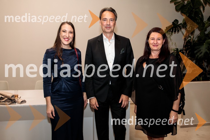  Sara Mitrović, višja pravna svetovalka, Mercator;  Tomislav  Čizmić, predsednik uprave, Mercator d.d.;  Alenka Klemenčič, direktorica sektorja IT nabava in oprema, MercatorDunajski simfoniki, koncert v Cankarjevem domu