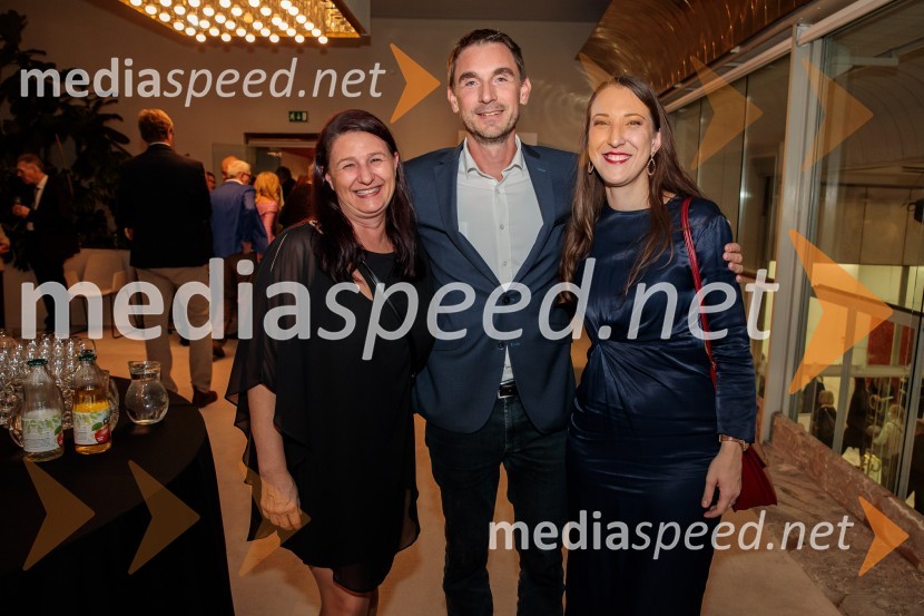  Alenka Klemenčič, direktorica sektorja IT nabava in oprema, Mercator;  Gregor Planteu, direktor projektov, Mercator;  Sara Mitrović, višja pravna svetovalka, MercatorDunajski simfoniki, koncert v Cankarjevem domu