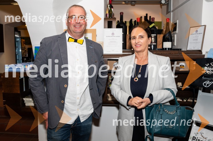  Gregor Mulec, Vinogradništvo Mulec;  Leonida Gregorič, vodja laboratorija, Kmetijsko gozdarski zavod MariborSalon štajerskih mladih vin Pubec letos ponovno v Mariboru in Ljubljani