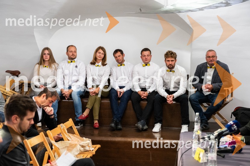  Davida Hafner, Vinarstvo Hafner;  Igor Domadenik, Puklavec Family wines, d.o.o.;  Amadeja Tacer, Radgonske gorice d.d.;  Matija Jergič, Hiša vin Emino;  Samo Krajnc, Vino Krajnc;  Domen Jaunik, Vina Jaunik;  Gregor Mulec, Vinogradništvo MulecSalon štajerskih mladih vin Pubec letos ponovno v Mariboru in Ljubljani