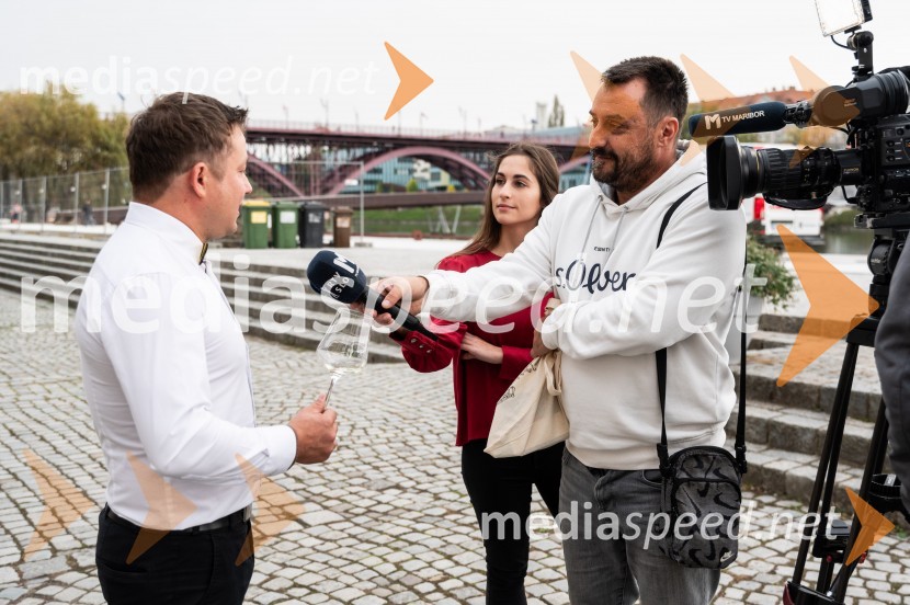 Samo Krajnc, Vino Krajnc;  ... ;  ... Salon štajerskih mladih vin Pubec letos ponovno v Mariboru in Ljubljani