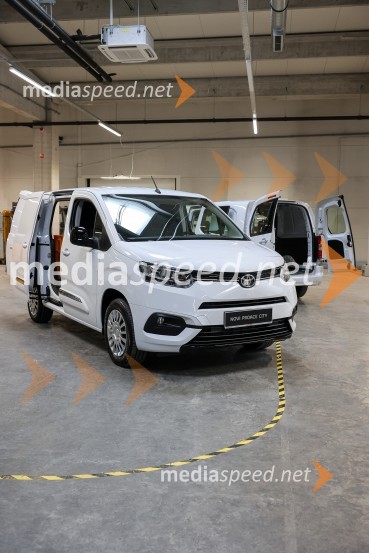 Predstavitev Toyotinega gospodarskega programa