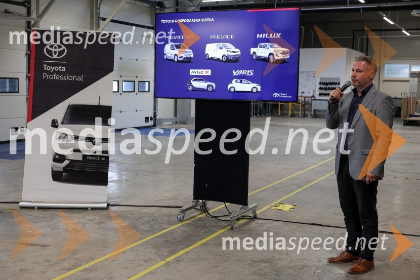 Predstavitev Toyotinega gospodarskega programa