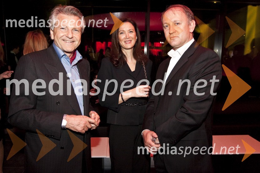 ... in Damijan Mihevc, predsednik nadzornega sveta Zavarovalnice Triglav s soprogoOtvoritev lokala TOP Eat&Party v Nami (nekdanja diskoteka Global)