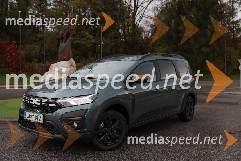 Dacia dan s predstavitvijo vozila Dacia Bigster