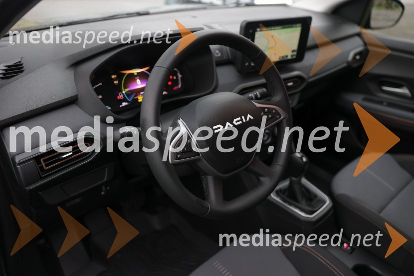 Dacia dan s predstavitvijo vozila Dacia Bigster