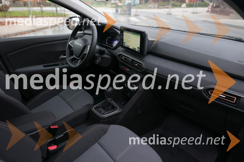 Dacia dan s predstavitvijo vozila Dacia Bigster