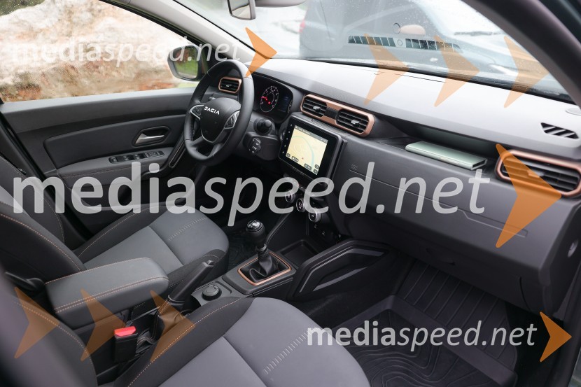 Dacia dan s predstavitvijo vozila Dacia Bigster