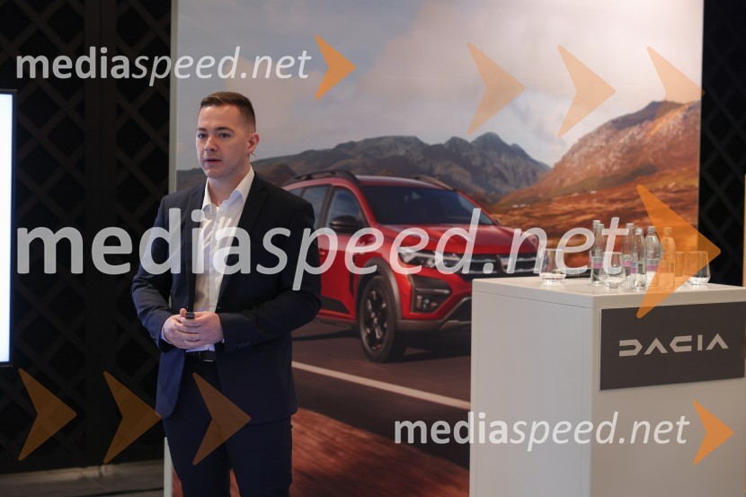 Dacia dan s predstavitvijo vozila Dacia Bigster