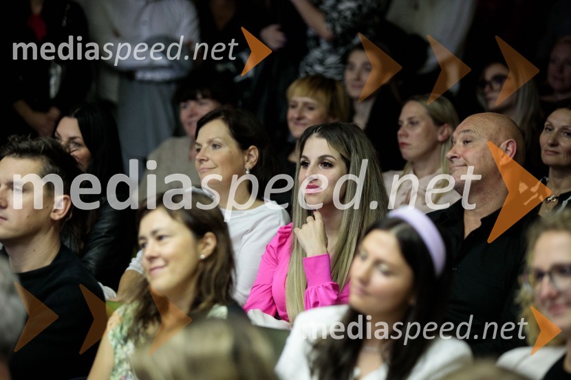  Tjaša KordičPredstavitev knjige Nine Osenar, V objemu življenja