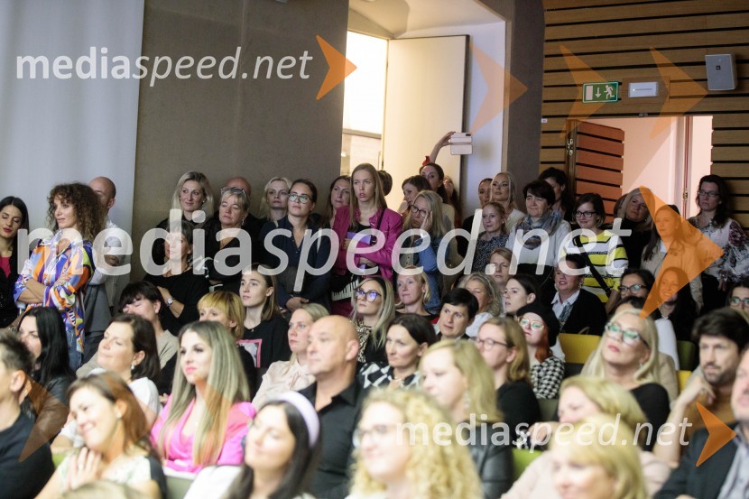 Predstavitev knjige Nine Osenar, V objemu življenja