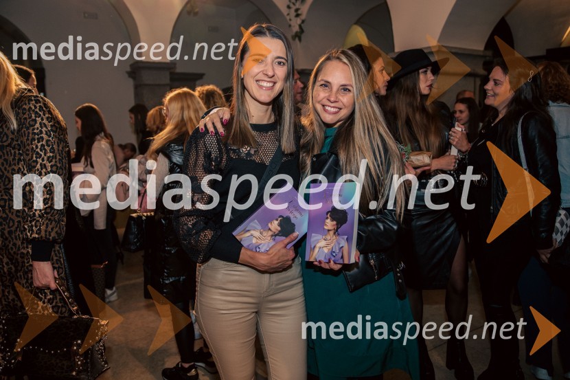  Alenka  Husič, pevka, skupina Sopranos, skupina Bepop;  Tinkara Fortuna, skupina BepopPredstavitev knjige Nine Osenar, V objemu življenja