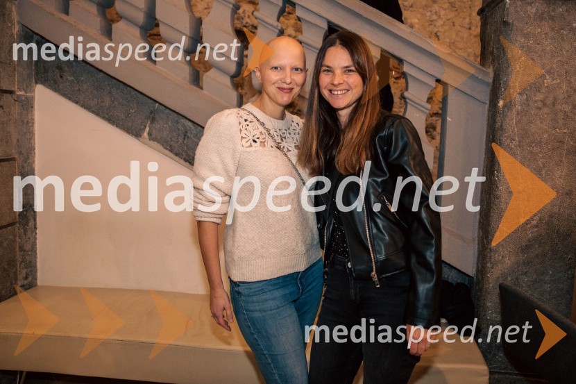  Mateja Osredkar;  Neža Plestenjak, fotografinjaPredstavitev knjige Nine Osenar, V objemu življenja