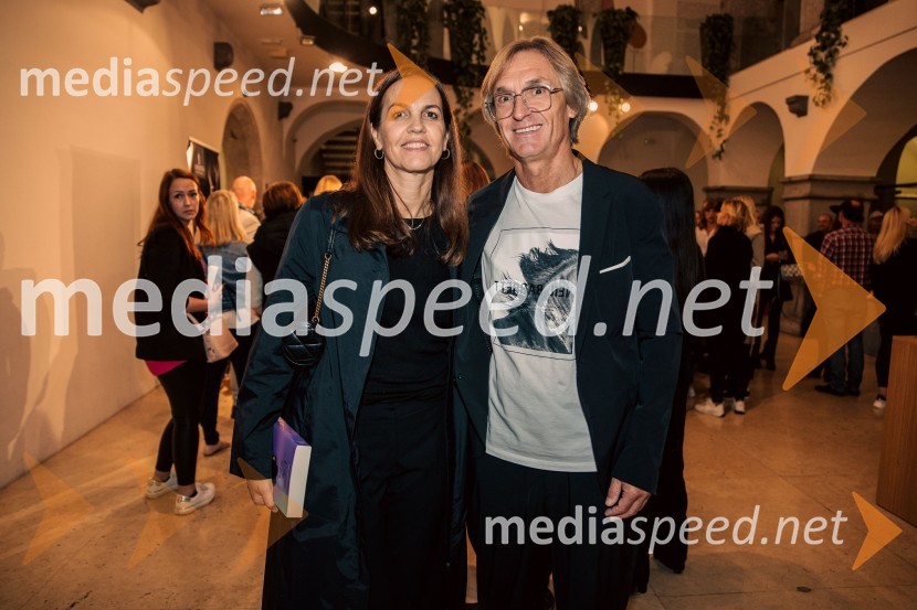 Predstavitev knjige Nine Osenar, V objemu življenja