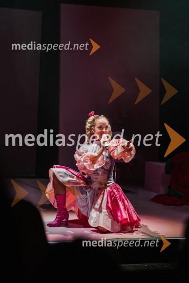  Lara Fortuna, igralkaGeorge Kaplan, premiera satirične komedije v SNG Nova Gorica