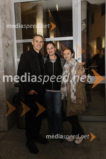  Đorđe Nešović, režiser;  ... ;  ... George Kaplan, premiera satirične komedije v SNG Nova Gorica