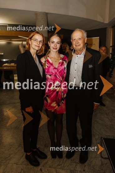  ... ;  Lara Fortuna, igralka;  Marjan FortunaGeorge Kaplan, premiera satirične komedije v SNG Nova Gorica