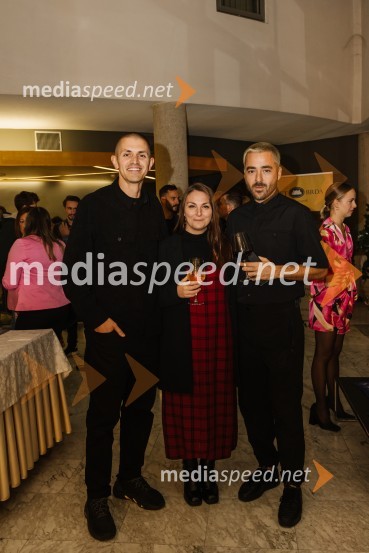  Đorđe Nešović, režiser;  ... ;  ... George Kaplan, premiera satirične komedije v SNG Nova Gorica