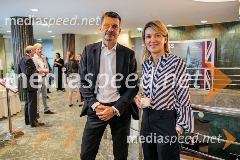  Luka Vesnaver, predsednik Britansko-slovenske gospodarske zbornice in partner v ION Advisory;  Barbara Uranjek, direktorica, Britansko-slovenska gospodarska zbornicaČaj z razlogom: Kaj se lahko poslovneži naučijo od športa?