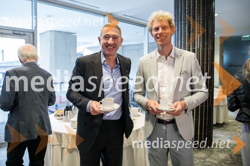  Steve Sadler, glavni finančni direktor, Yattendon Group Plc;  Tom Livingstone, svetovno znani alpinist in avtorČaj z razlogom: Kaj se lahko poslovneži naučijo od športa?