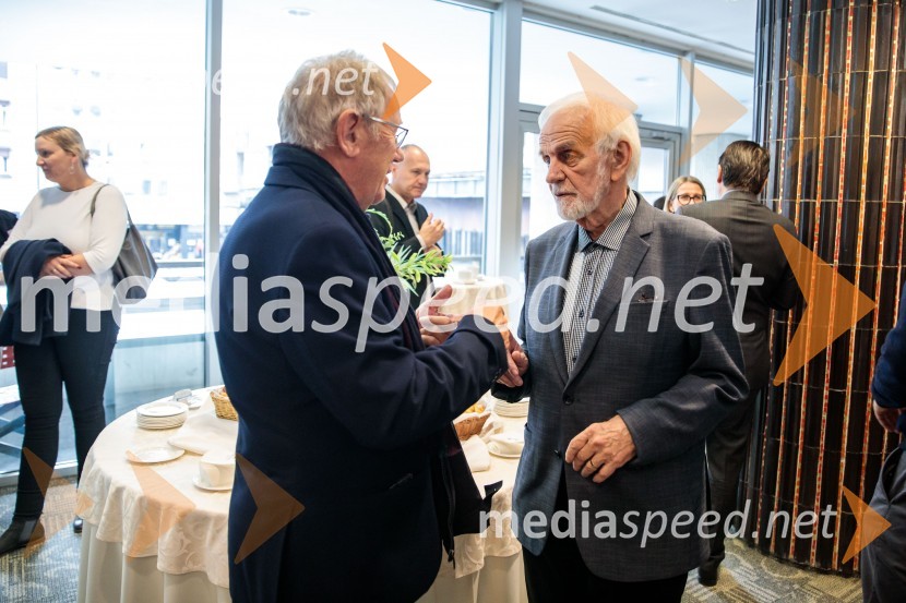  ... ;  Mitja Meršol, nekdanji poslanec in dolgoletni urednik časopisa DeloČaj z razlogom: Kaj se lahko poslovneži naučijo od športa?