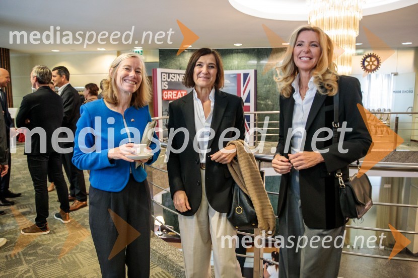  Tiffany Sadler, veleposlanica Združenega kraljestva Velike Britanije in Severne Irske;  ... ;  ... Čaj z razlogom: Kaj se lahko poslovneži naučijo od športa?