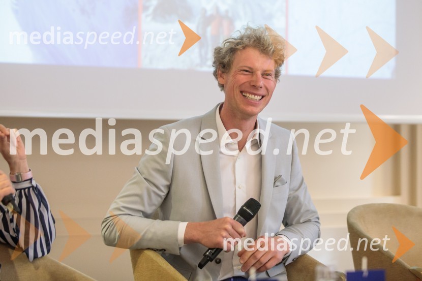  Tom Livingstone, svetovno znani alpinist in avtorČaj z razlogom: Kaj se lahko poslovneži naučijo od športa?