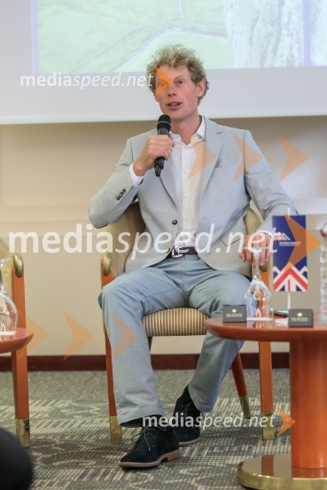  Tom Livingstone, svetovno znani alpinist in avtorČaj z razlogom: Kaj se lahko poslovneži naučijo od športa?