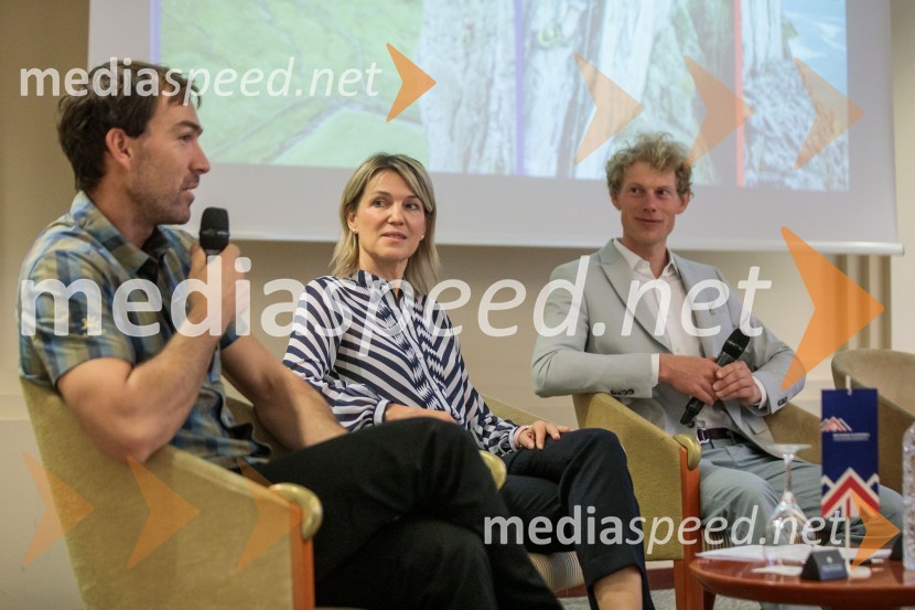  Aleš Česen, alpinist;  Barbara Uranjek, direktorica, Britansko-slovenska gospodarska zbornica;  Tom Livingstone, svetovno znani alpinist in avtorČaj z razlogom: Kaj se lahko poslovneži naučijo od športa?