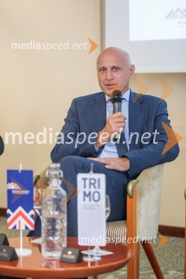  Miro Cepec, glavni operativni direktor SKB bankeČaj z razlogom: Kaj se lahko poslovneži naučijo od športa?