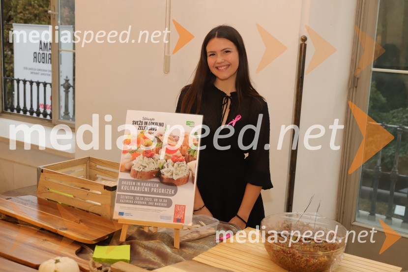 Roza oktober 2023, modna revija