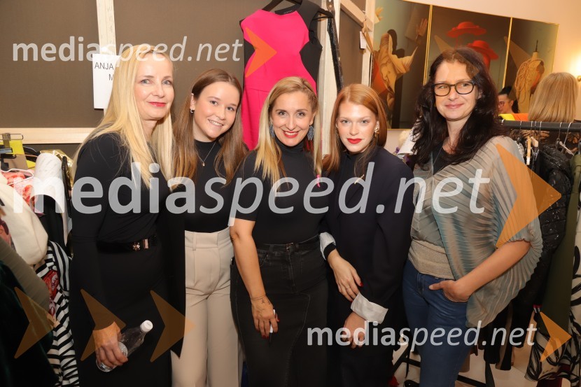  Nataša Satler, modna oblikovalka, WITH JOY;  Maša Satler;  Katja Toplak, Perfect Dresscode s Katjo;  Anja Medle, modna oblikovalka;  Renata Bedene, modna oblikovalkaRoza oktober 2023, modna revija