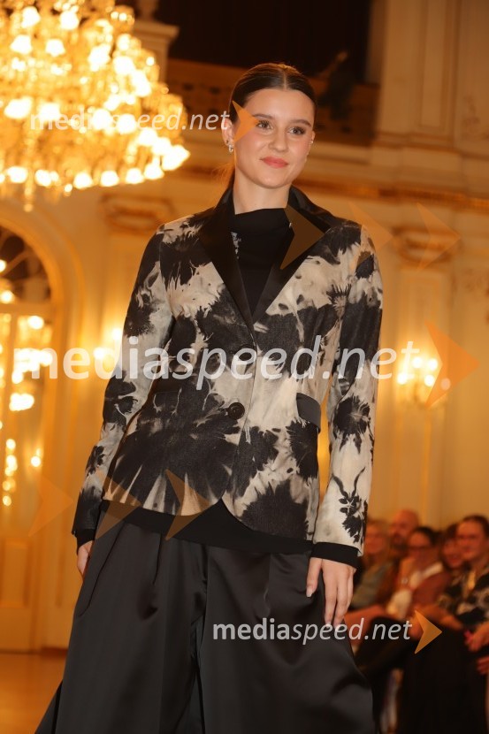 Roza oktober 2023, modna revija