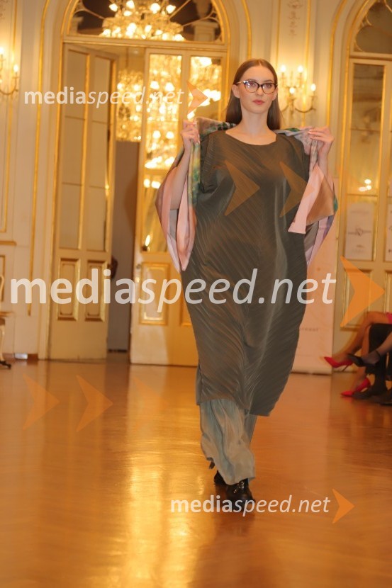 Roza oktober 2023, modna revija