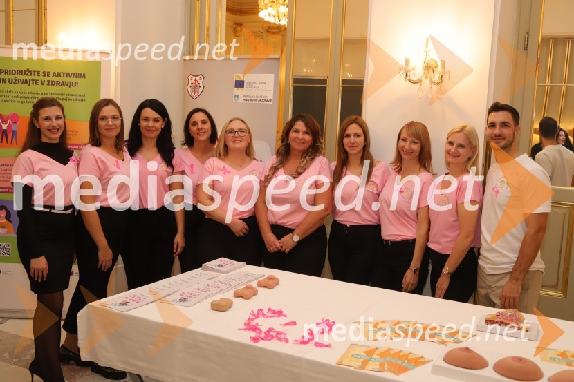 Roza oktober 2023, modna revija