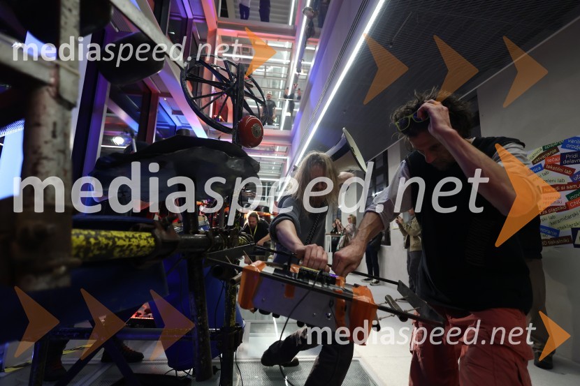 Odprtje prenovljenega centra Rog