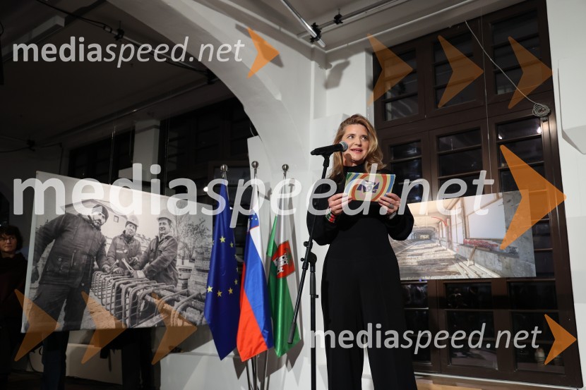  Renata Zamida, direktorica, Center RogOdprtje prenovljenega centra Rog