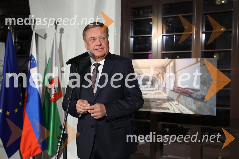  Zoran Janković, župan, Mestna občina LjubljanaOdprtje prenovljenega centra Rog