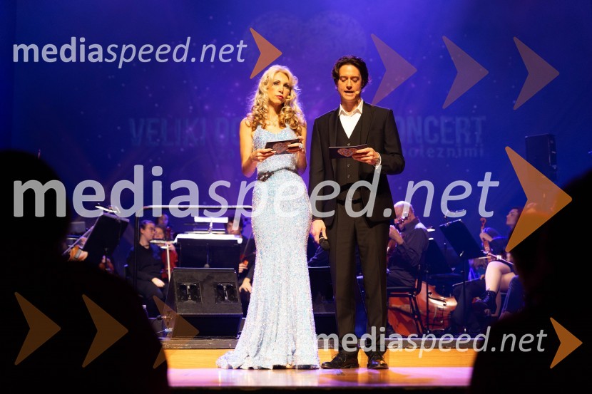  Ajda Bezenšek, strokovna direktorica izobraževalnih programov v Eksena;  Domen Valič, igralecVeliki dobrodelni koncert VILJEM JULIJAN