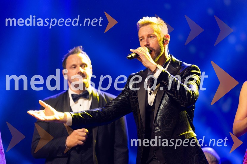  Gregor Bezenšek, glasbenik, Soulgreg artist, društvo Viljem Julijan, kandidat na predsedniških volitvah 2022Veliki dobrodelni koncert VILJEM JULIJAN