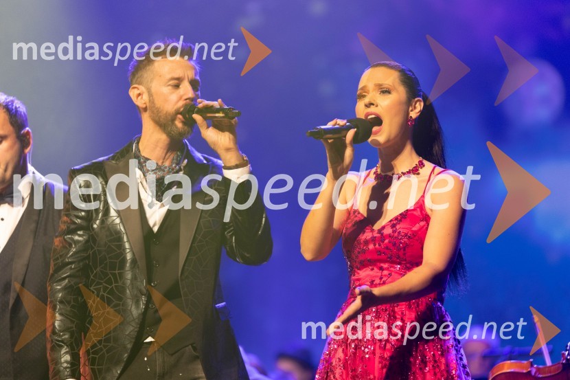  Gregor Bezenšek, glasbenik, Soulgreg artist, društvo Viljem Julijan, kandidat na predsedniških volitvah 2022;  Nina  Bezenšek, društvo Viljem JulijanVeliki dobrodelni koncert VILJEM JULIJAN