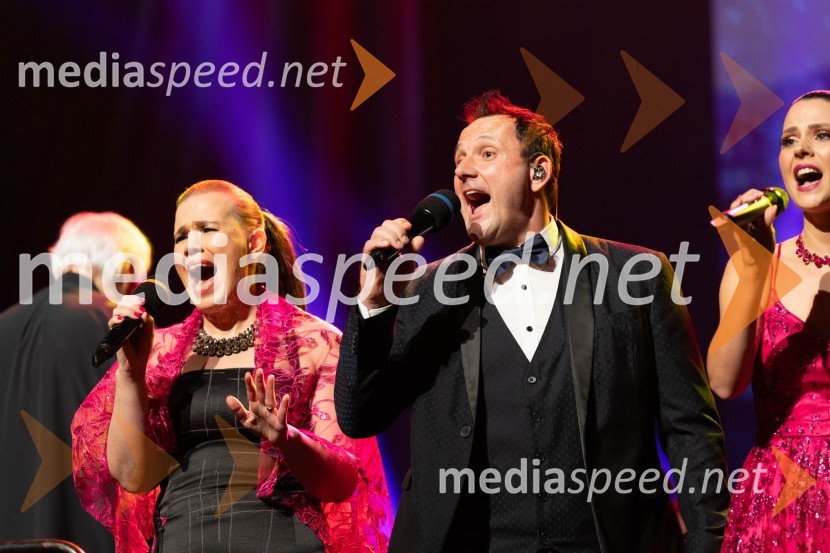  Tina Zidanšek, pevka;  Dejan Zafran , pevecVeliki dobrodelni koncert VILJEM JULIJAN