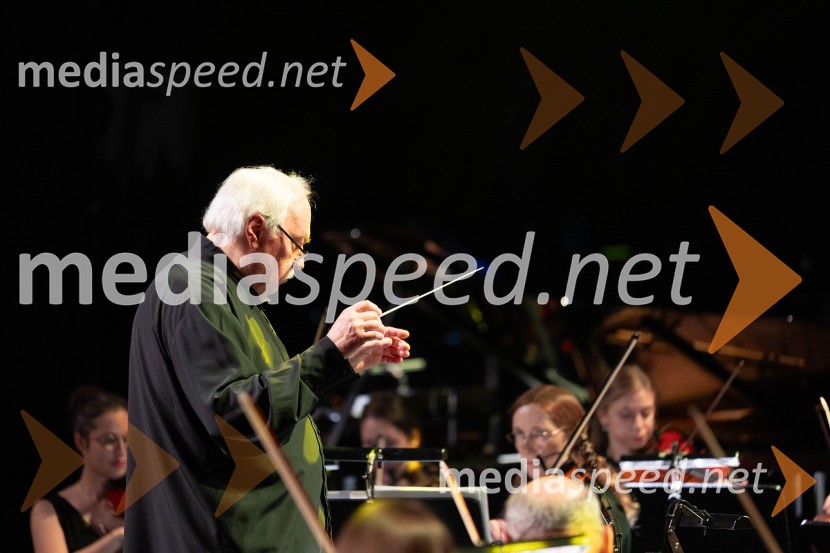  Franc Avsenek, dirigentVeliki dobrodelni koncert VILJEM JULIJAN