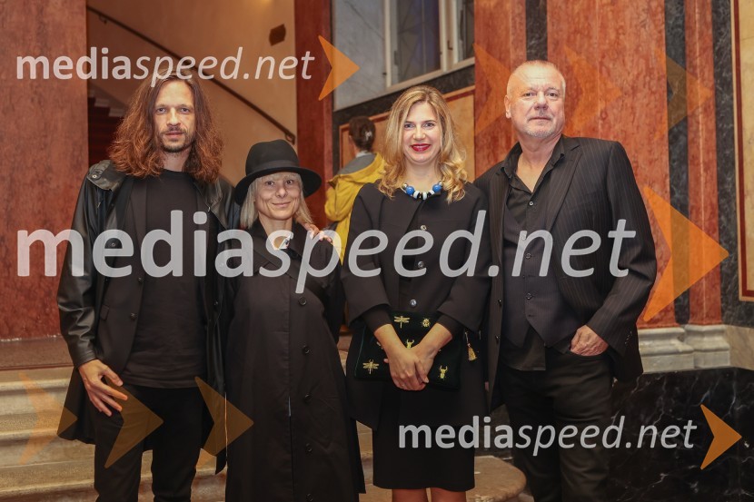  Peter Baroš, svetovalec ministrice za kulturo;  ... ;  Barbara Čepirlo Čičigoj, odnosi z javnostjo Opera in Balet Ljubljana;  Staš Ravter, direktor SNG Opera in balet LjubljanaRequiem, premiera