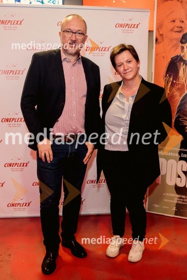 Boštjan Virc, producent in scenarist, Studio Virc;  Iza Strehar, dramatičarka in scenaristkaPremiera filma Poslednji heroj v Cineplexx Novo mesto